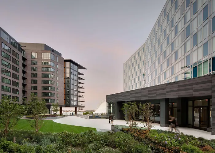 Hyatt Place Boston/Seaport District