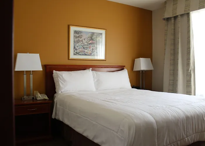 Foxwood Inn And Suites