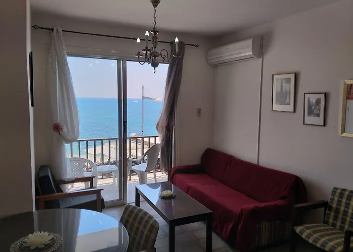 777 Beach Guesthouse