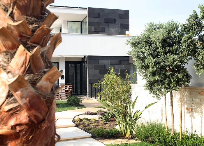 Villa Pina