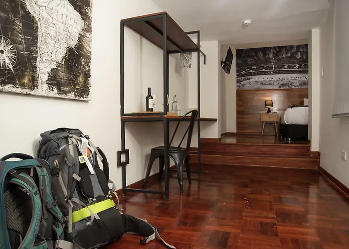 Lima 18 Boutique