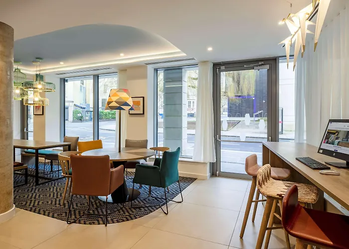Hampton By Hilton Bath City