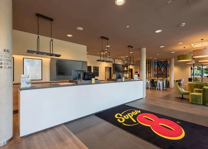 Super 8 By Wyndham Dresden