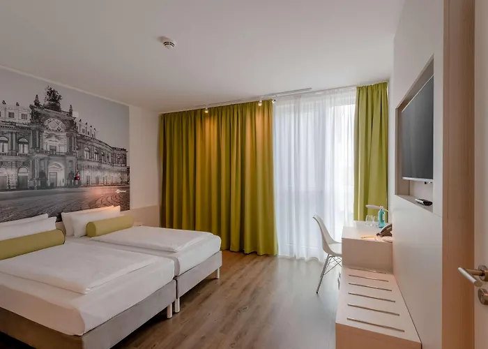 Super 8 By Wyndham Dresden