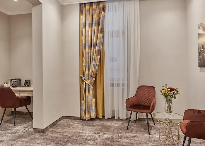 Golden Key Boutique Hotel
