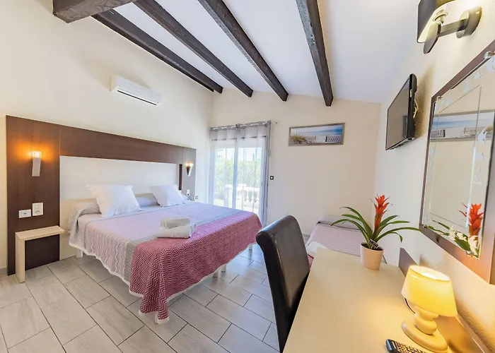 Brit Hotel Confort Helios Agde