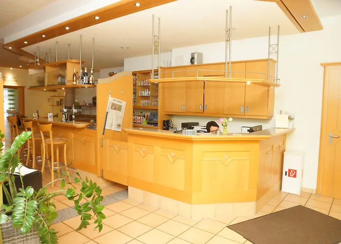 Warias Hotel&Restaurant am Geiseltalsee - Nähe Merseburg