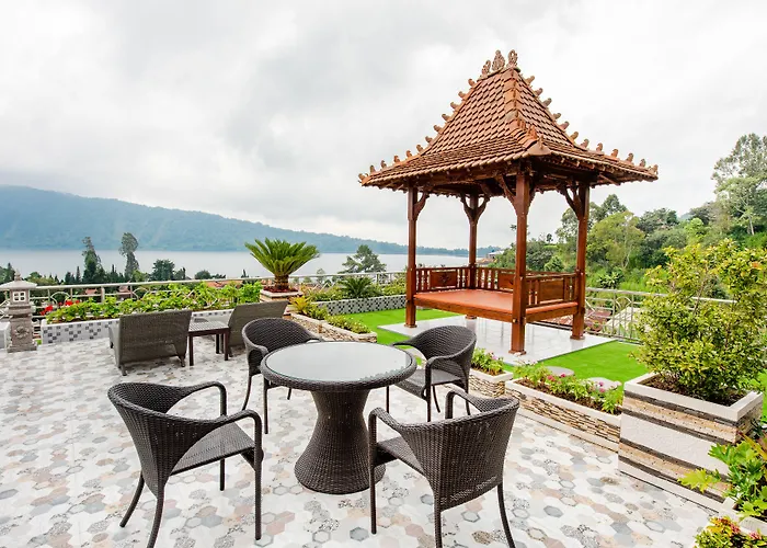 Dedanau Hotel