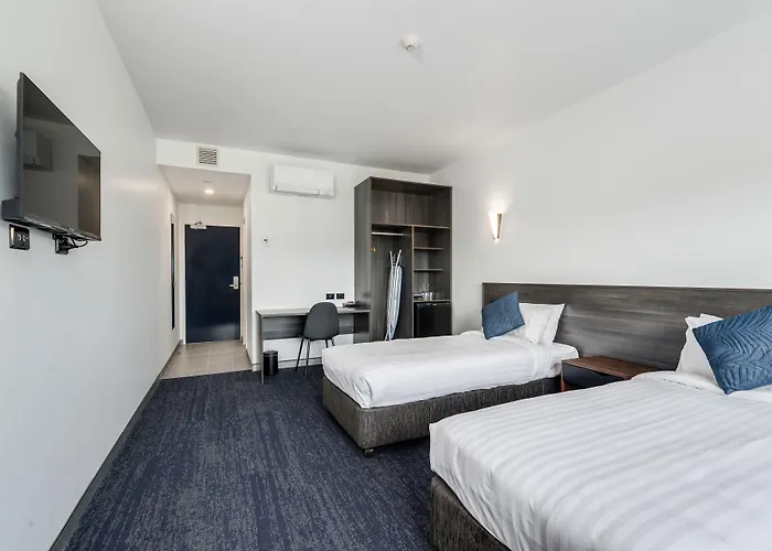 Thornton Executive Hotel