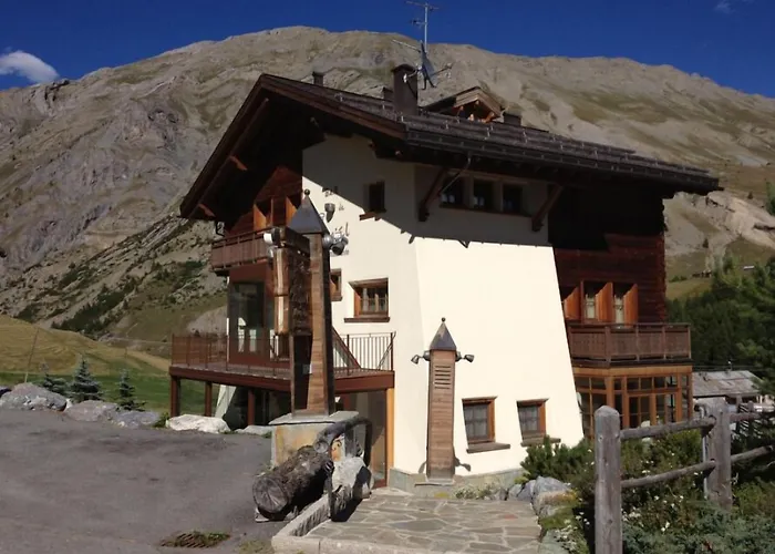 Hotel Bait De Angial