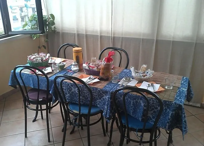 Le Petit Hotel