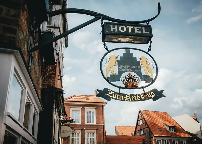 Hotel Zum Heidkrug & Cafe Lil