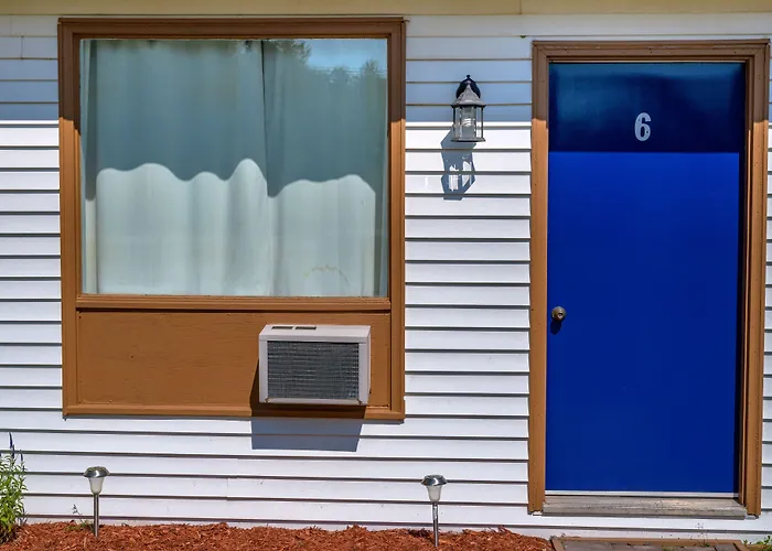Winds Motel