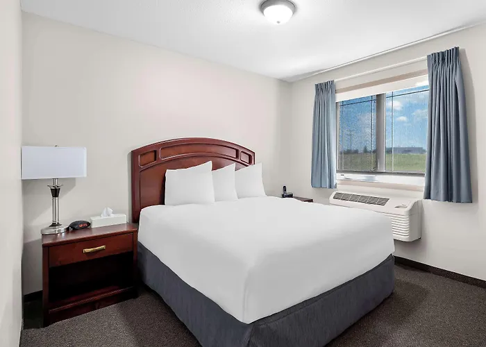 Surestay Plus Hotel By Best Western Hardisty