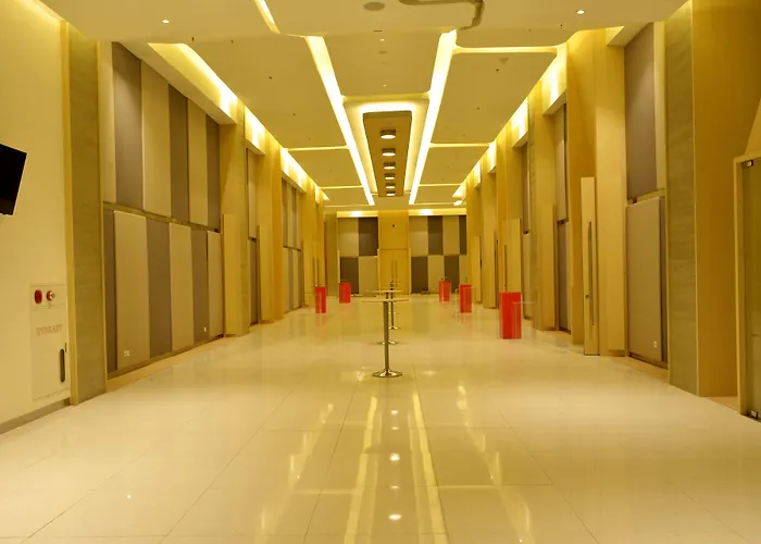 Harris Hotel & Conventions Bekasi