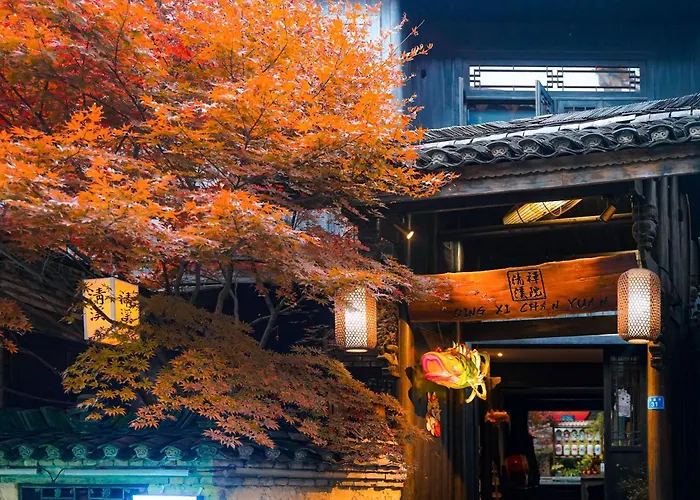 Qingxi Zen Courtyard Retreat --A Peaceful Sanctuary Blending Historic Charm With Zen Aesthetics In The Heart Of The Fenghuang Ancient Town