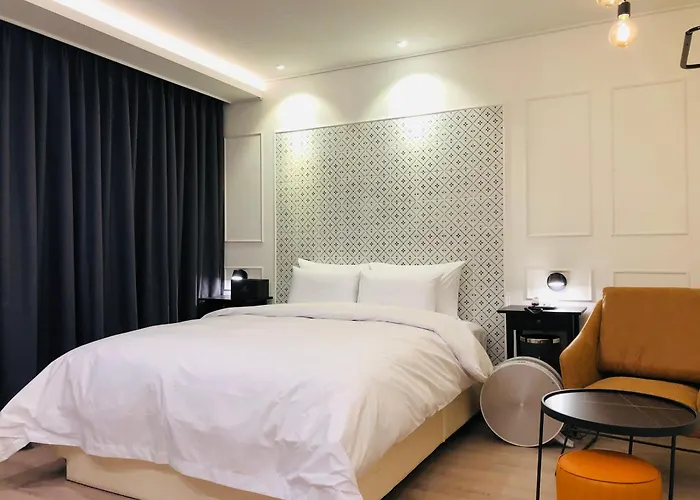 Aden Hotel