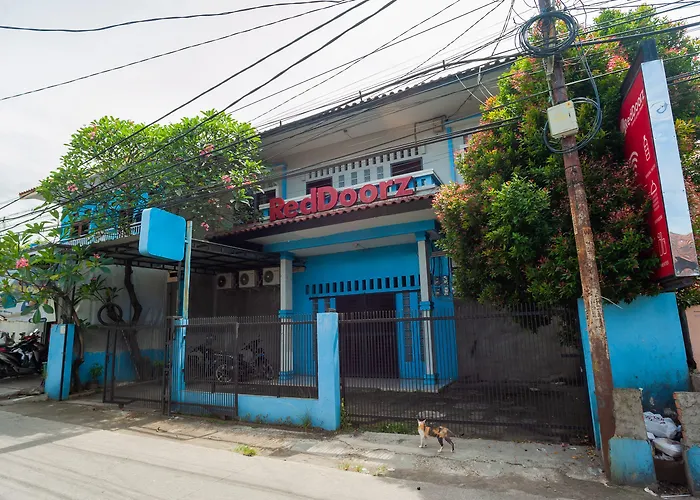 Reddoorz Near Margonda Raya