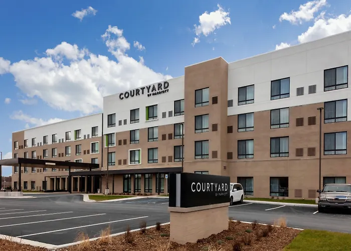 Courtyard By Marriott East Lansing Okemos