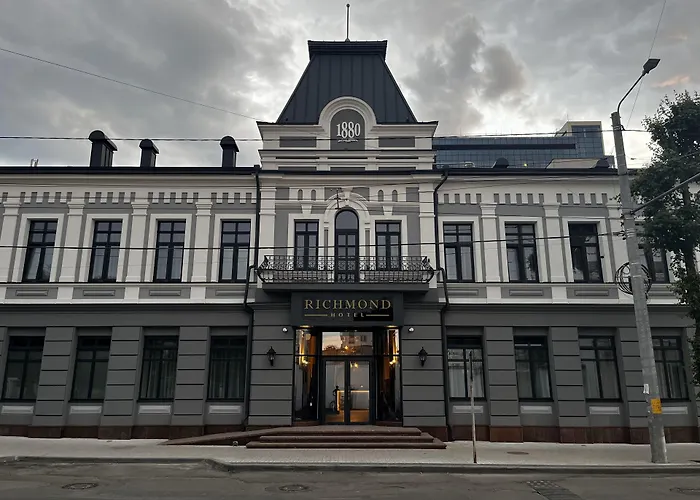 Richmond Hotel