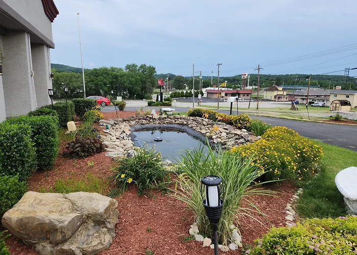 Red Roof Inn & Suites Vineland - Buena