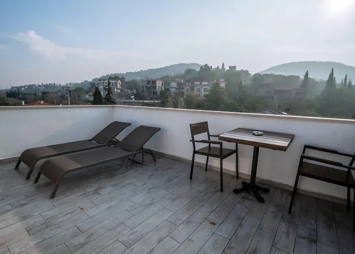Urla 1867 Hotel