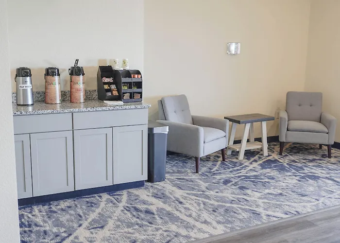 Iron Creek Inn & Suites