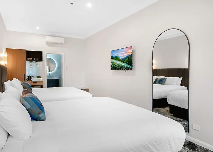 St Hugh Hotel Wagga Wagga