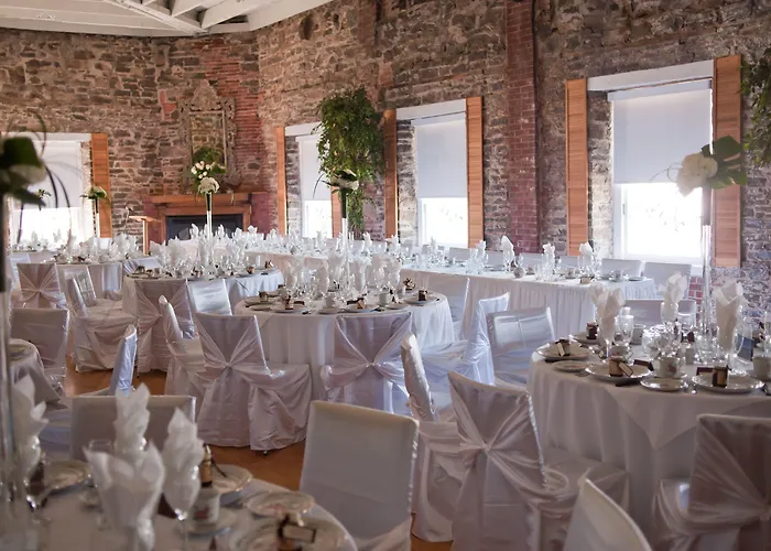 Baldachin Inn