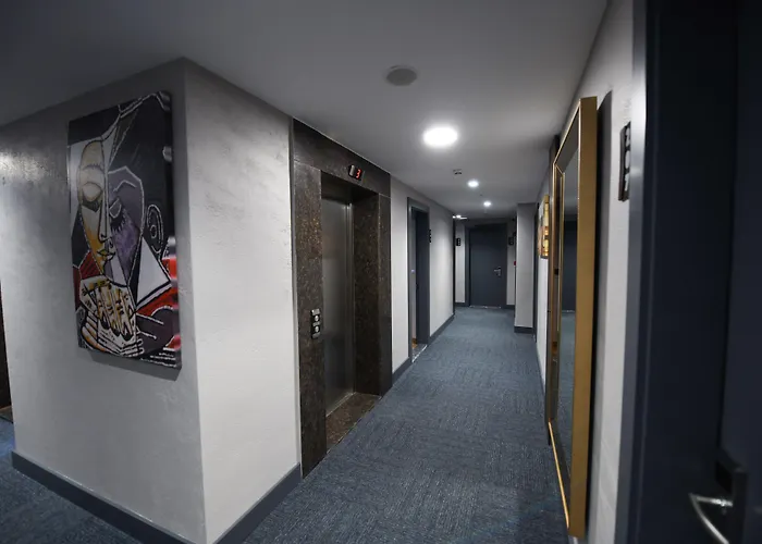 Ref İnn Hotel