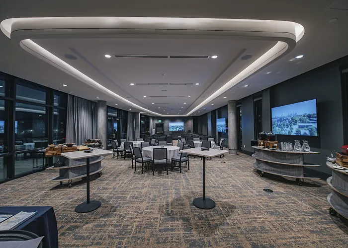 Hotel Indigo - Columbus At Riverfront Place By Ihg