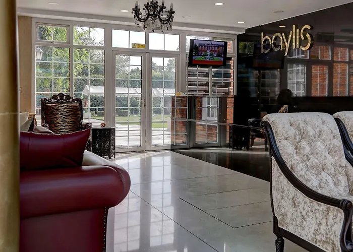 Baylis Park Hotel