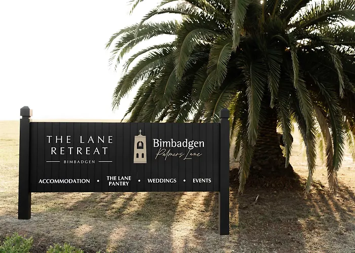 The Lane Retreat