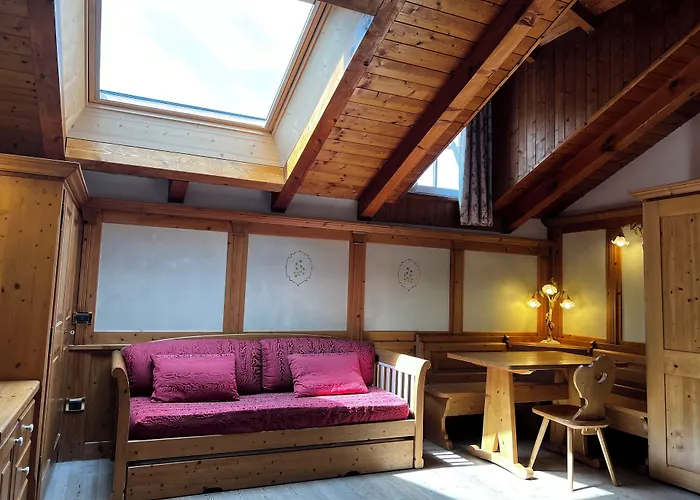 Kaiserkrone Charming Retreat