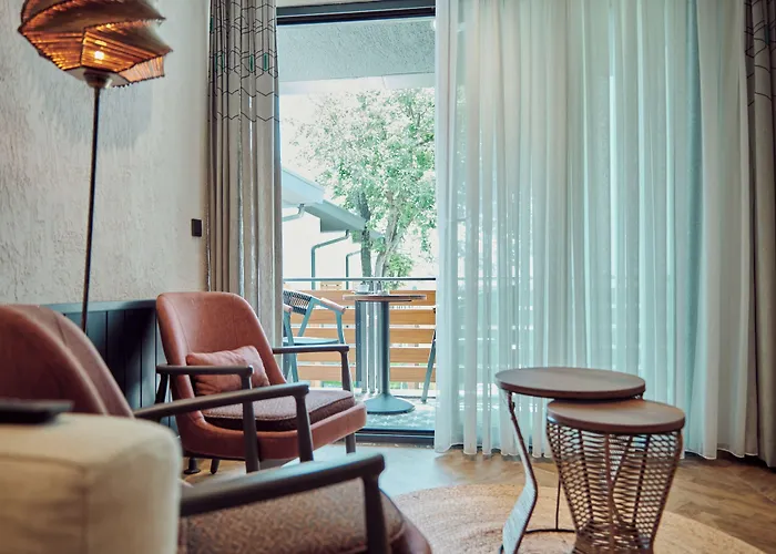 Parmos Otel