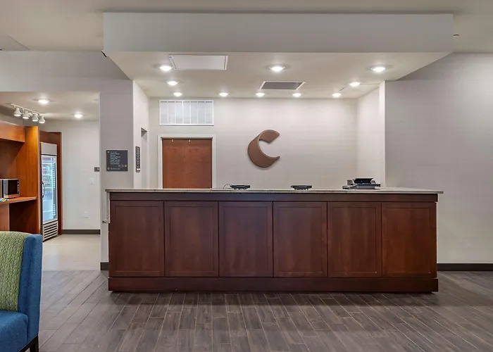 Comfort Suites Newnan