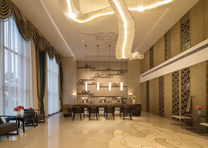 Ramada By Wyndham Zhenjiang City Center