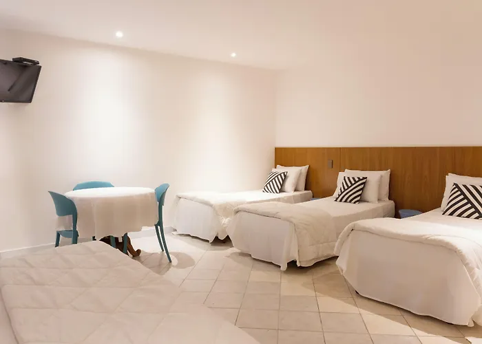 Ilha Porchat Hotel