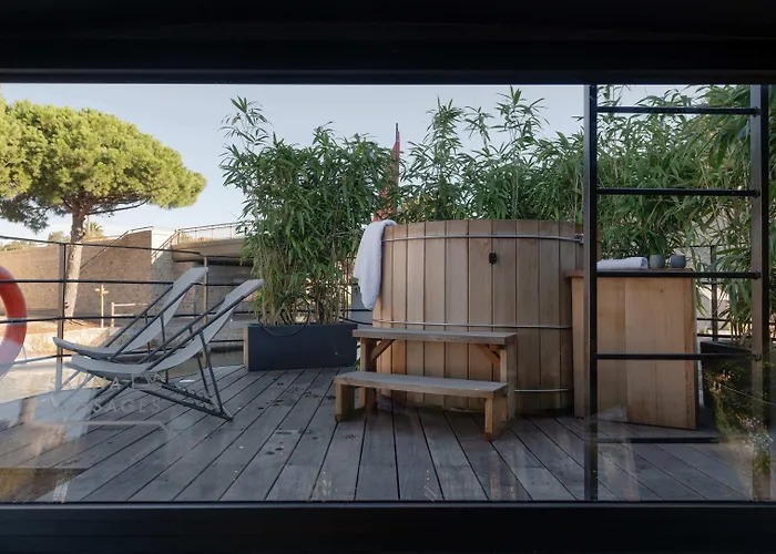 La Peniche - Bed And Bicycle - Aigues Mortes
