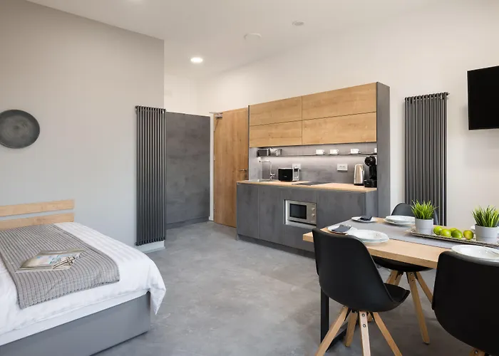 Vila Emona - Central Apartments - Free Parking