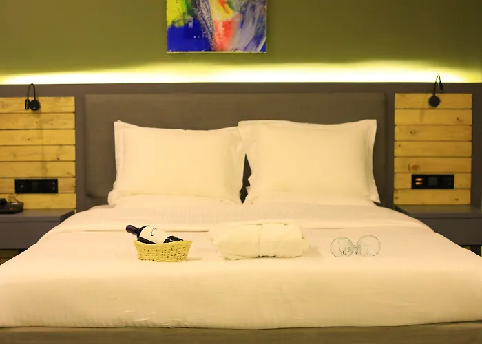 Aitch Boutique Hotel - An Lih Hotel