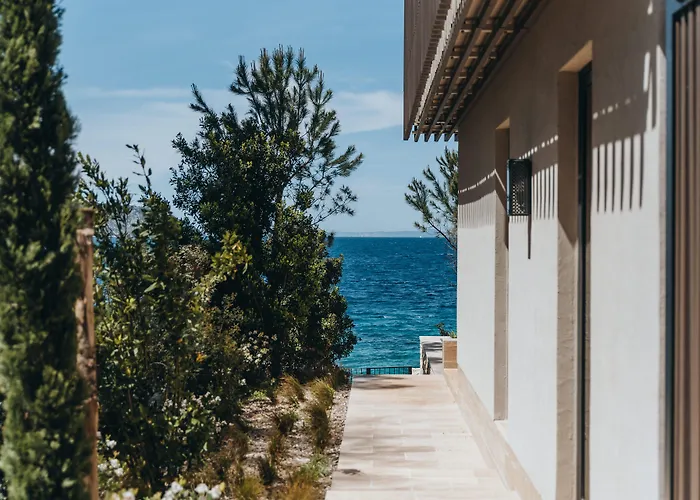 Maslina Resort