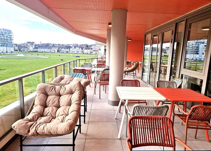 The People Caen