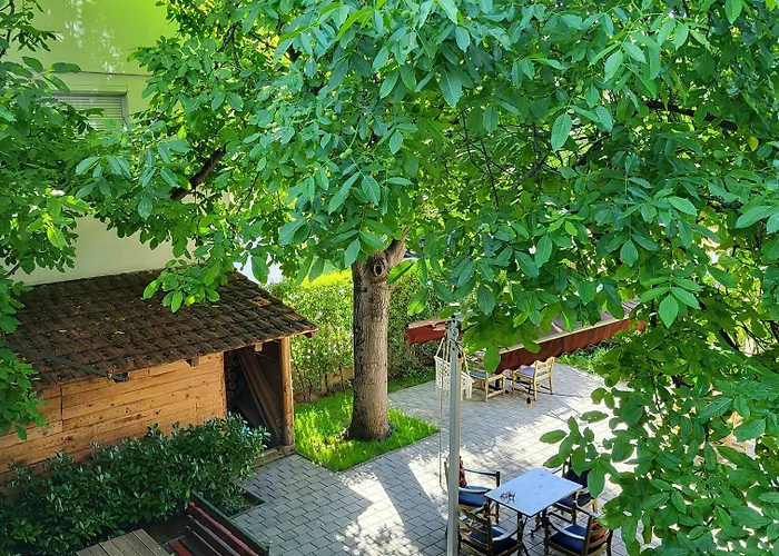 Grand Boutique Hotel