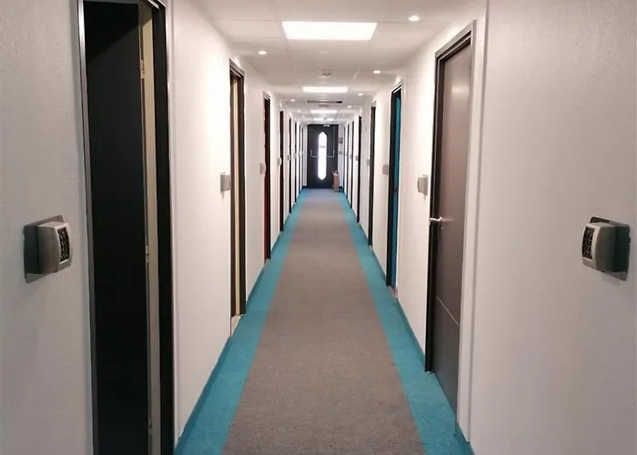 Kyriad Direct Martigues