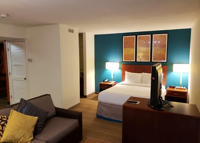 Tysons Corner Suites, A Baymont By Wyndham
