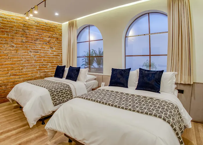 Wanderlot - Hotel Plaza Central