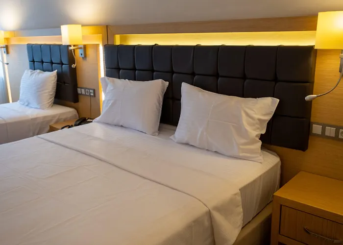 Lotuspark Hotel