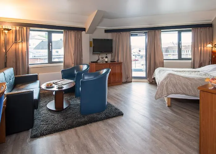 Tino'S Hotel