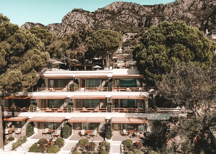 Perios Beach House - Adults Only